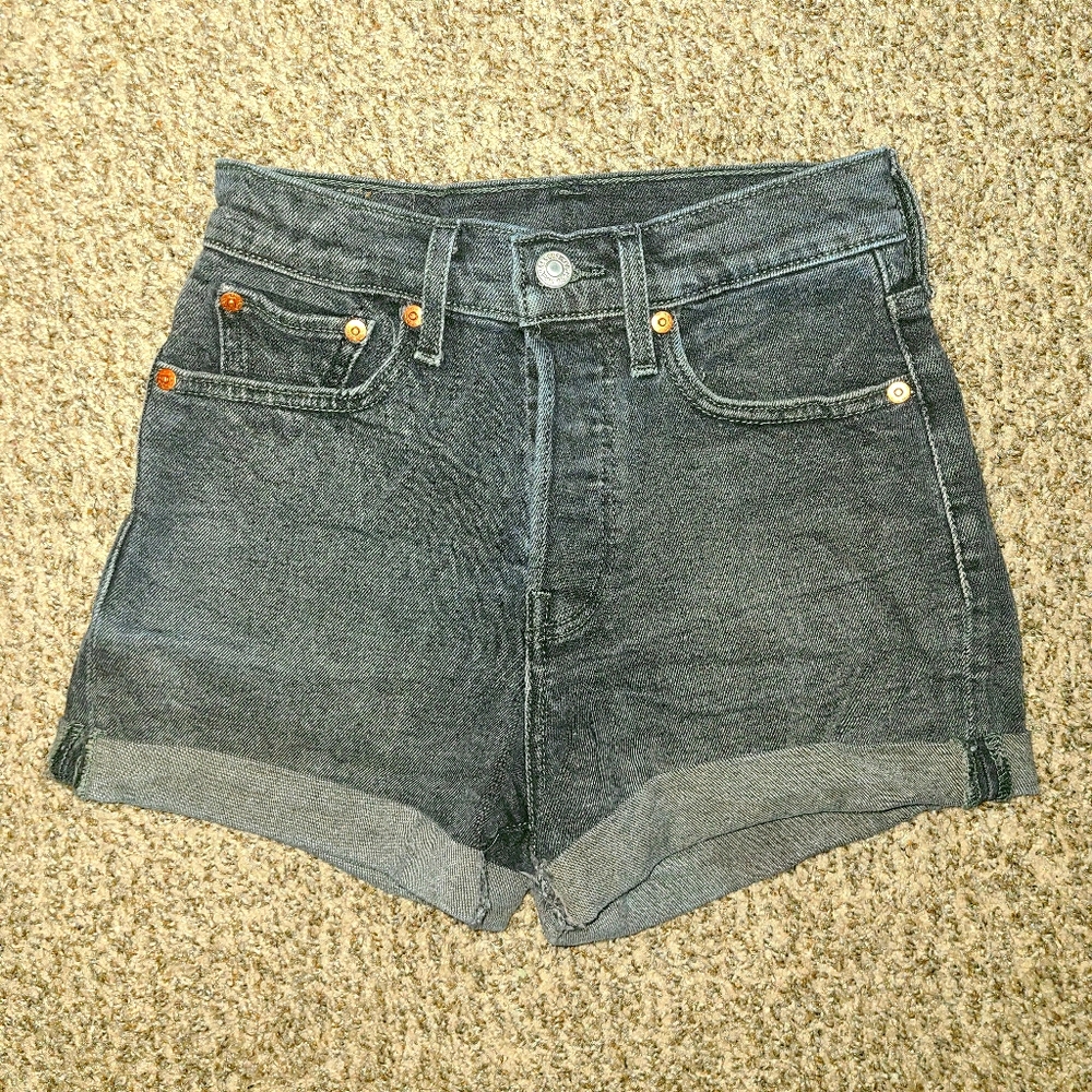 Levi's Shorts - Dark vintage washed+cuffed